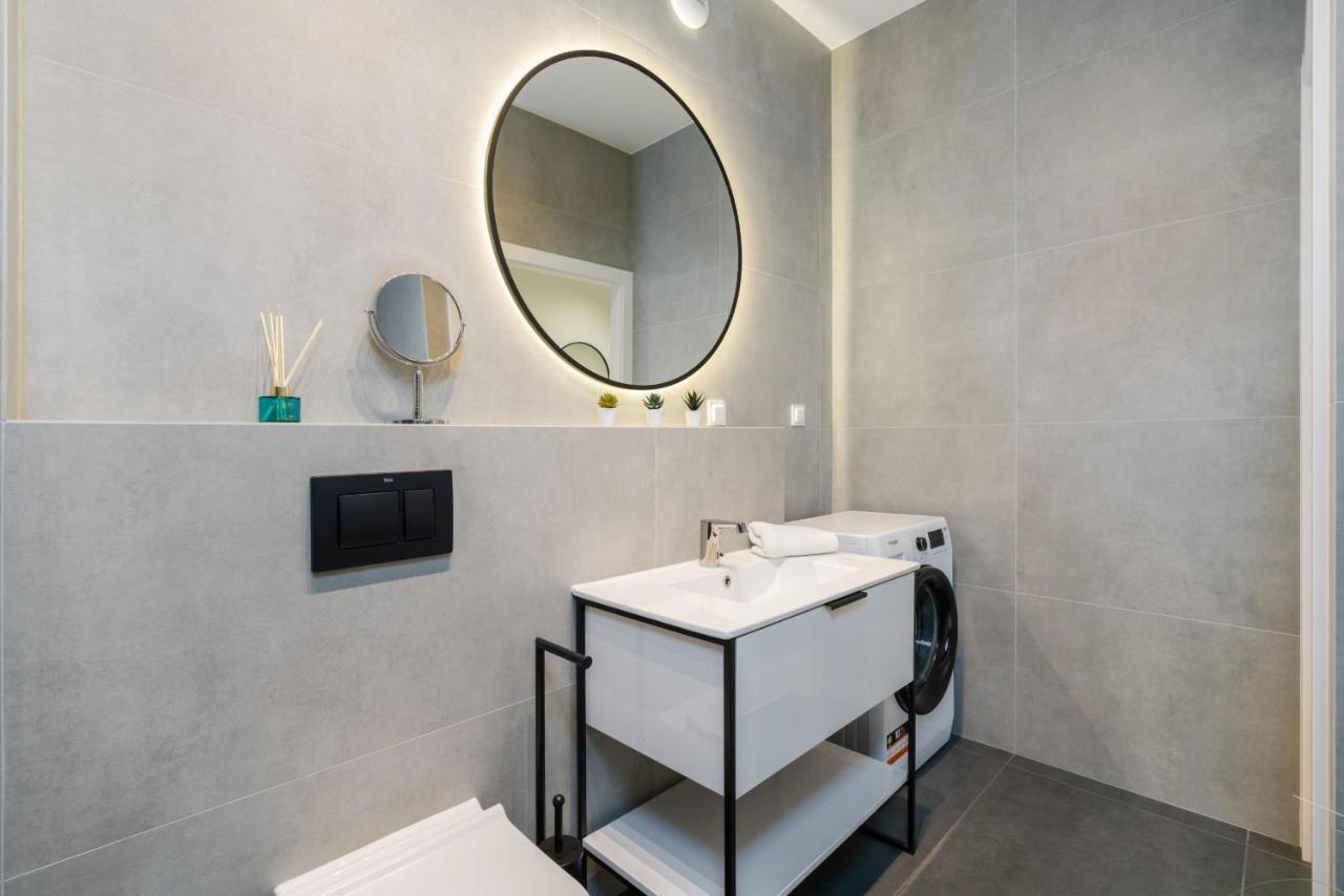 Widokowy Apartament Wojciechowskiego Parking I Loggia By Renters Prestige Poznań Eksteriør bilde