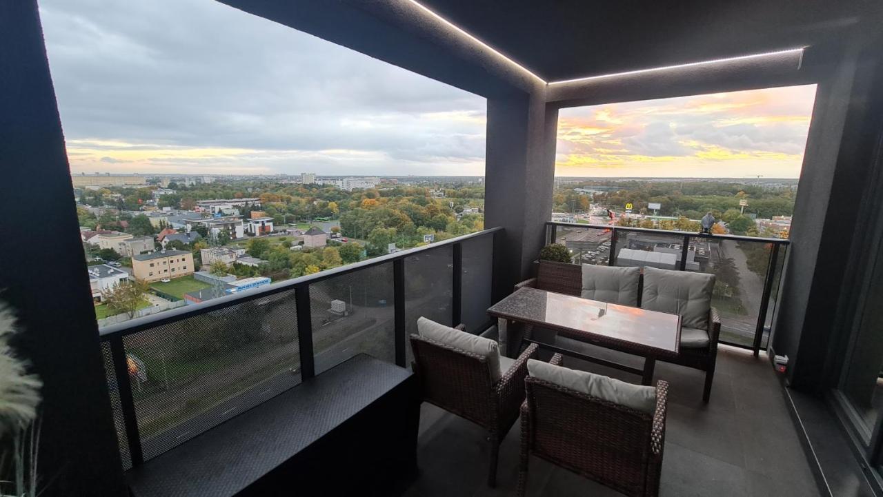 Widokowy Apartament Wojciechowskiego Parking I Loggia By Renters Prestige Poznań Eksteriør bilde